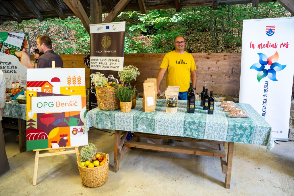Mirisi domaće kuhinje i veliki ugovori za škole: Muljava okupila kuhare, proizvođače i ravnatelje 19 1506 cooking show 25