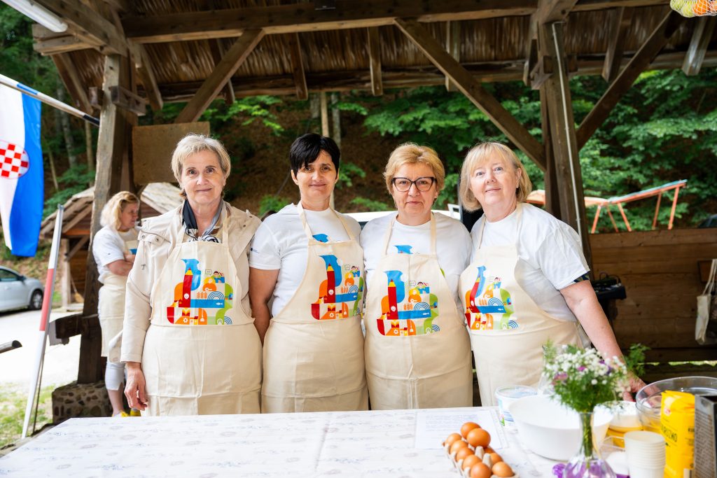 Mirisi domaće kuhinje i veliki ugovori za škole: Muljava okupila kuhare, proizvođače i ravnatelje 27 1506 cooking show 79