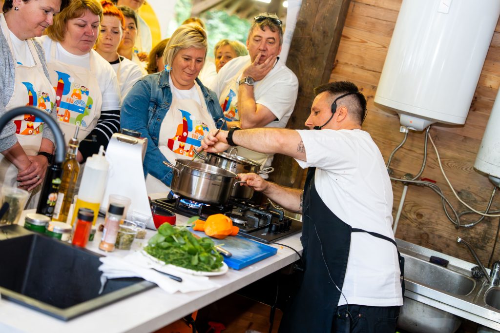1506 cooking show 81 1